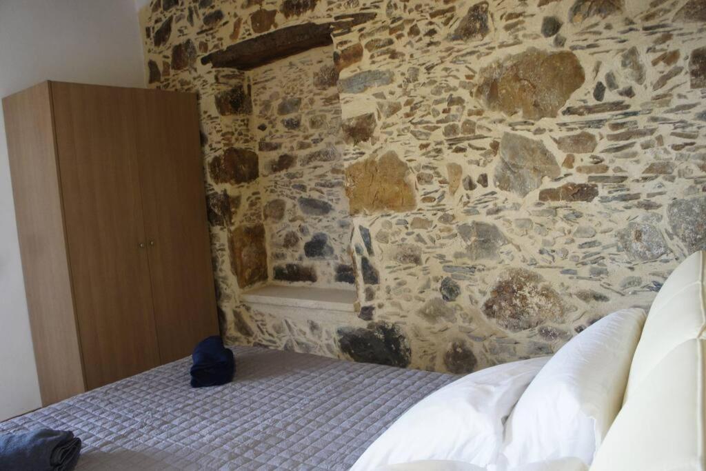 Вилла Alegria Stone House Амигдалокефалион Экстерьер фото